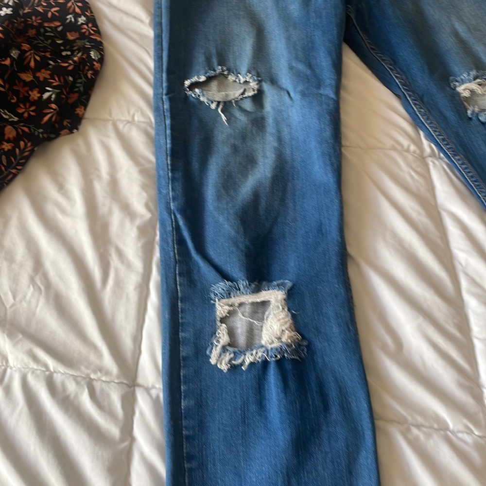 Jeans - Picture 3 of 11